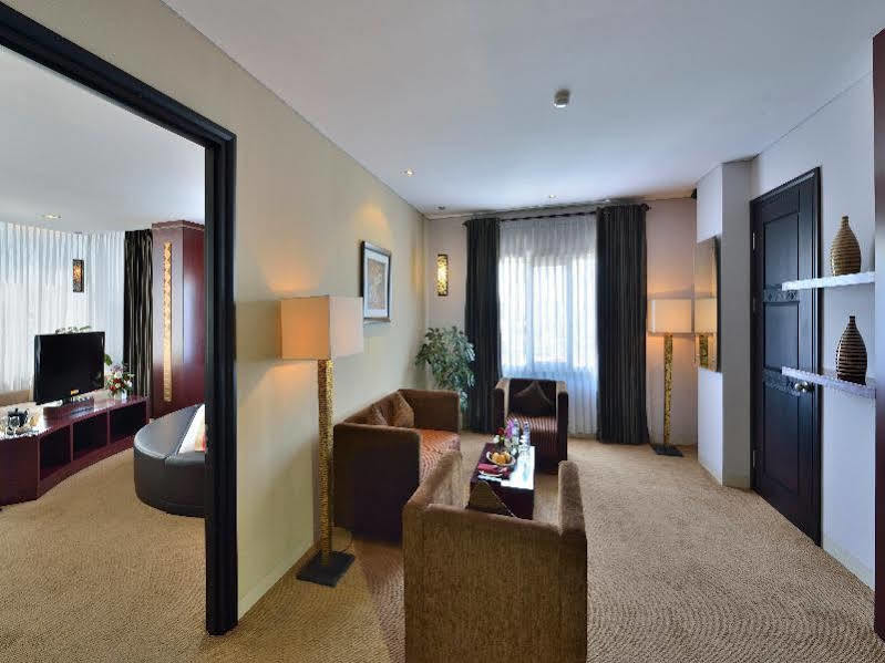 Gino Feruci Kebon Jati By Kagum Hotels Бандунг Экстерьер фото